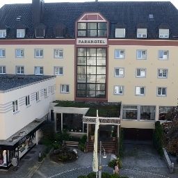 Außenansicht Crombach Parkhotel Fotos