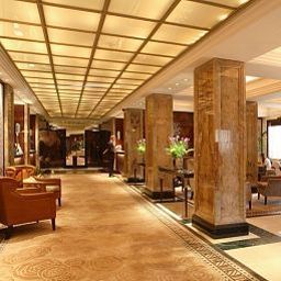 Hall The Westbury Fotos