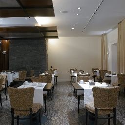 Sala de desayuno NH Excelsior Fotos