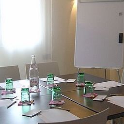 Conference room Nuit de Retz Logis Fotos