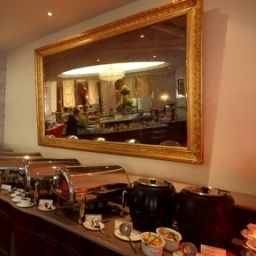 Ristorante Crowne Plaza RIYADH MINHAL Fotos