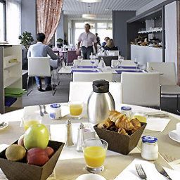 Sala colazione nel ristorante Novotel Limoges Le Lac Fotos