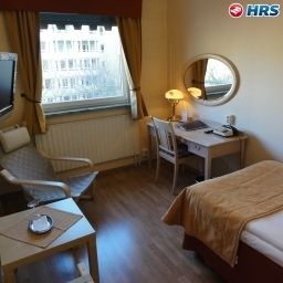 Номер Plaza Non-Smoking Hotel Fotos