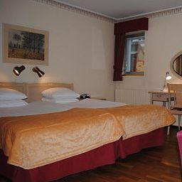 Номер Plaza Non-Smoking Hotel Fotos