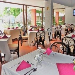 Restaurant Riande Aeropuerto Hotel Resort Fotos