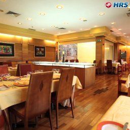 Breakfast room within restaurant Hotel Dom Henrique - Downtown Fotos