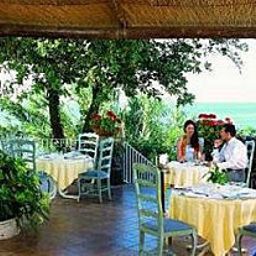 Salle du petit-déjeuner située dans le restaurant Continental Mare Fotos