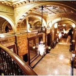 Hall Metropole Fotos
