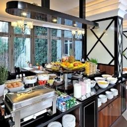 Buffet Carlton Fotos