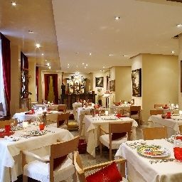 Salle du petit-déjeuner située dans le restaurant Raphael Relais & Chateaux Fotos