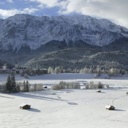 Vista esterna Schloss Elmau - Cultural Hideaway & Luxury Spa Fotos