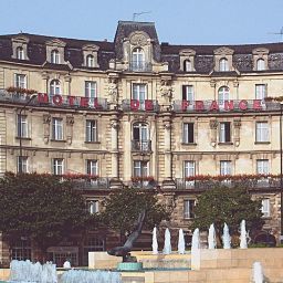 Außenansicht De France Fotos
