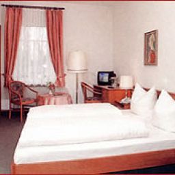 Room Schwarzer Bär Fotos