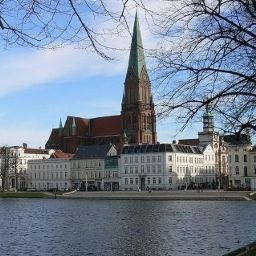 Niederländischer Hof Fotos