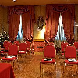  Grand Hotel Fotos