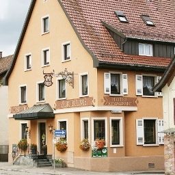 Exterior view Zur Blume Fotos