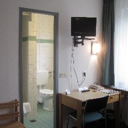 Chambre Central Garni Fotos