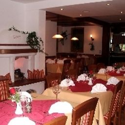 Sala de desayuno en el restaurante zum Schildhauer Land-gut-Hotel Fotos