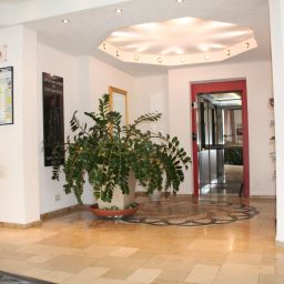 Hall Zum Riesen Fotos