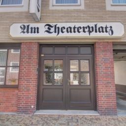  Am Theaterplatz Fotos
