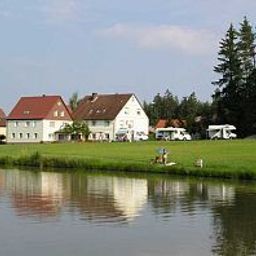 Außenansicht Zum Grünen Wald Gaststätte-Pension Fotos