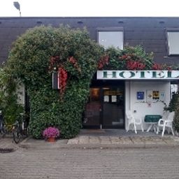 Vista exterior Onkel Toms Hütte Fotos