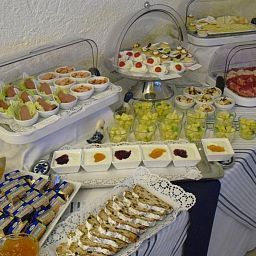 Buffet Sonnenhof Garni Fotos