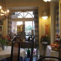 Sala śniadaniowa w restauracji Am Friedrichsbad Fotos