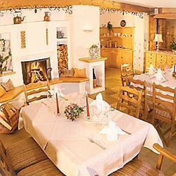 Sala de desayuno en el restaurante Zur Post Gasthof Fotos