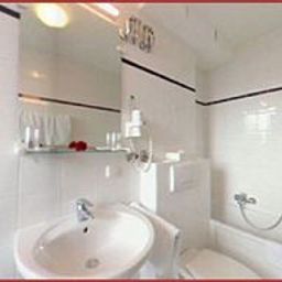 Bathroom Falk Fotos