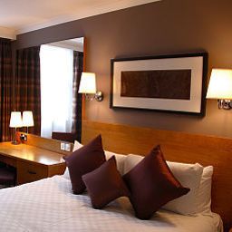 Menzies Hotels London Luton Лутон 