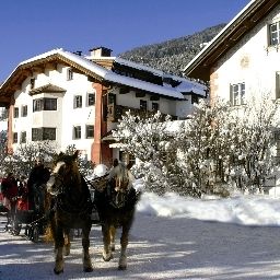 Vista esterna Strasserwirt Herrenansitz zuTirol Fotos