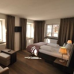 Junior-Suite Strasserwirt Herrenansitz zuTirol Fotos