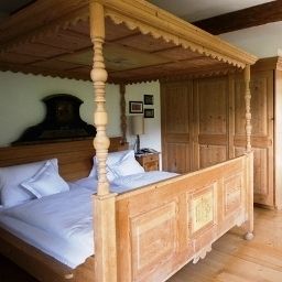Junior-Suite Strasserwirt Herrenansitz zuTirol Fotos