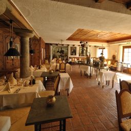 Sala colazione nel ristorante Strasserwirt Herrenansitz zuTirol Fotos