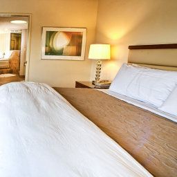 Room Georgetown Suites Harbour Building Fotos