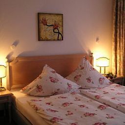 Junior-Suite Kleefelder Hof Garni Fotos