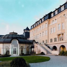 Vue extérieure Steigenberger Grandhotel Petersberg Fotos