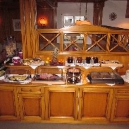 Buffet Linde Fotos