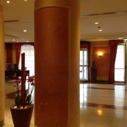 Hall Starhotels Tourist Fotos