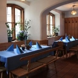 Salle du petit-déjeuner située dans le restaurant Zantl Fotos