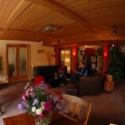 Hall Lauberhorn Nichtraucherhotel Fotos
