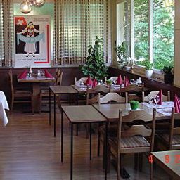 Sala śniadaniowa w restauracji Waldhotel Unspunnen Fotos