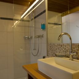 Bathroom Alpenblick Fotos