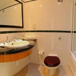 Salle de bains Menzies Hotels Stratford upon Avon Welcombe Hotel, Spa & Golf Club Fotos
