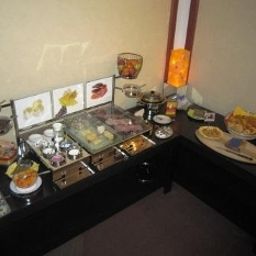 Buffet Elite Hotel Thun Fotos