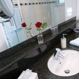 Badezimmer Schwallenhof Fotos