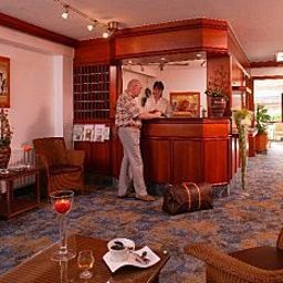 Reception Harms Wellness-Hotel Fotos