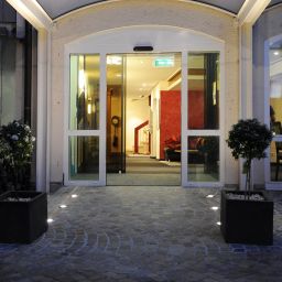 Vista esterna Ringhotel Goldener Knopf Fotos