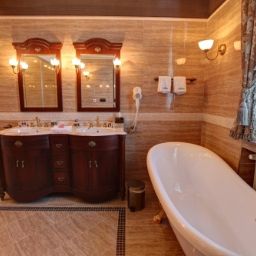 Badezimmer Palmenwald Wellnesshotel Schwarzwaldhof Fotos